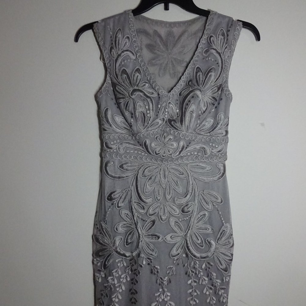 Sue Wong Cocktail Dress with Embroidery Lined Size 4 Grey with Touch of Lavender